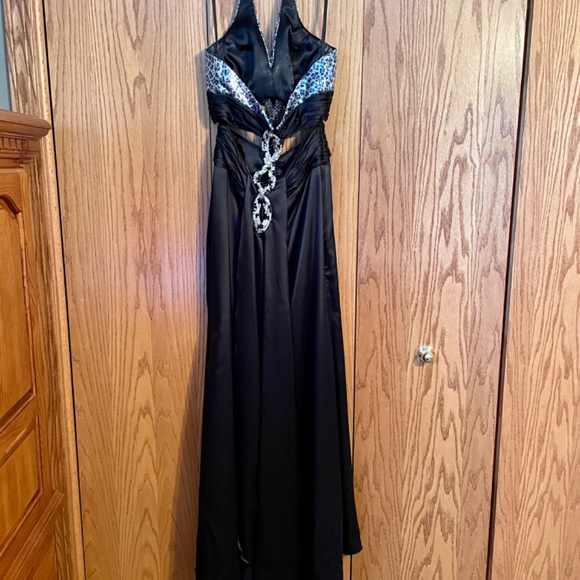 Cire Prom Dress - Picture 3 of 5